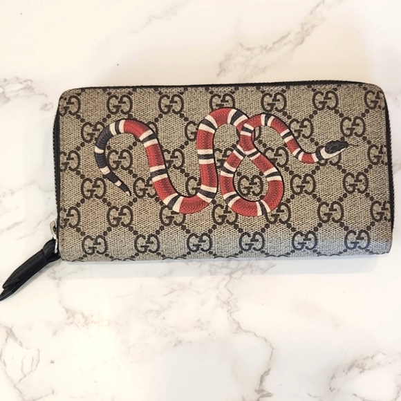 Gucci King Snake Long Zip Wallet - Picture 2 of 10